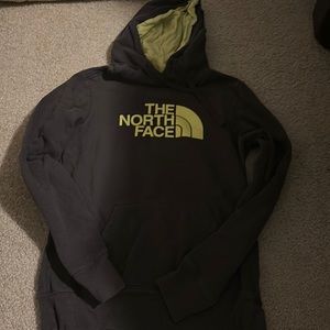 Women’s S North Face hoodie
